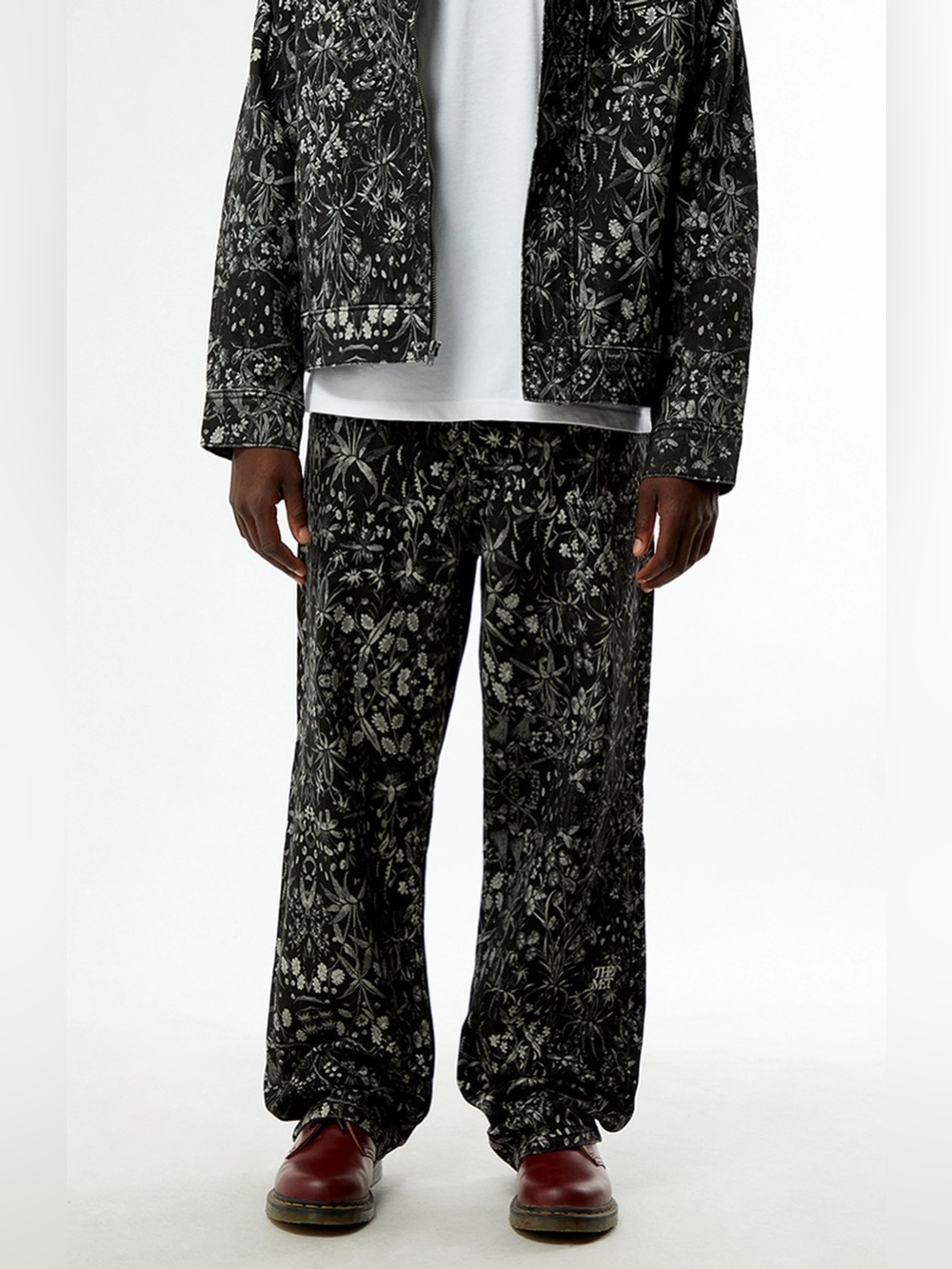 THE MET x PACSUN Rests In A Garden Baggy Jeans Floral Black Gray Size 30
